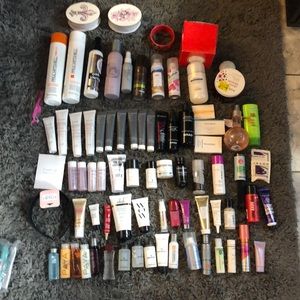 Huge bundle of shampoo and conditioner!